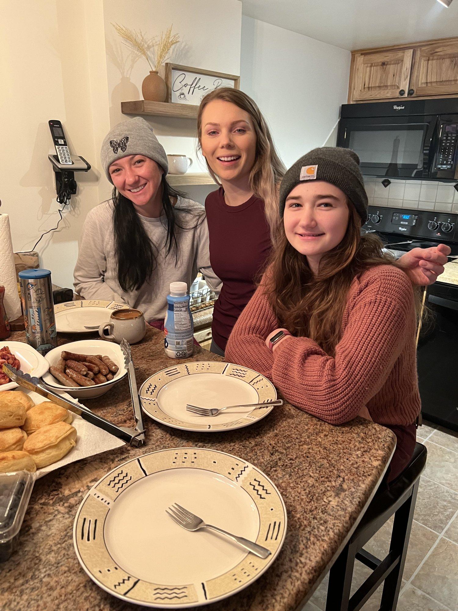 Big breakfast before the hill