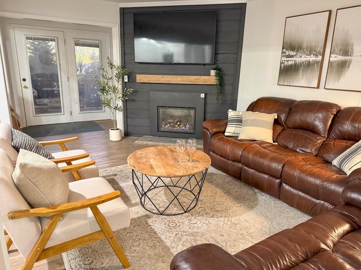 103C Summit, Sleeps 8 · Walk to the slopes