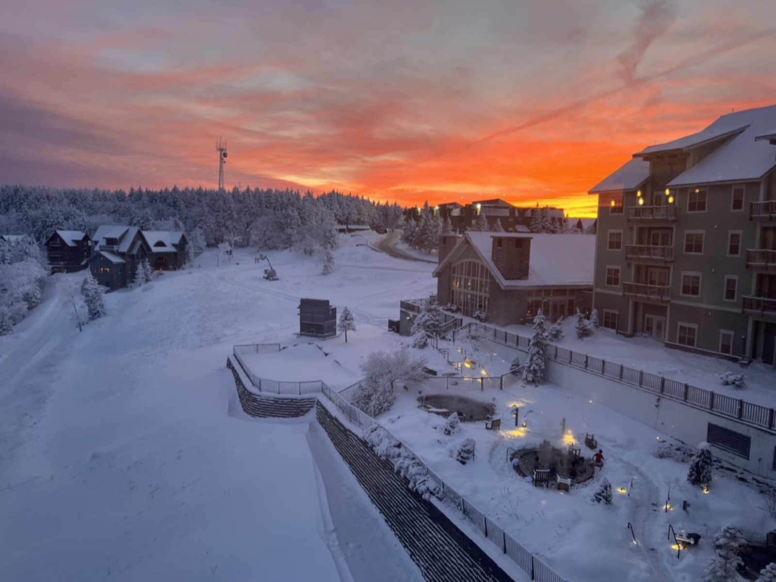 Snowshoe in January