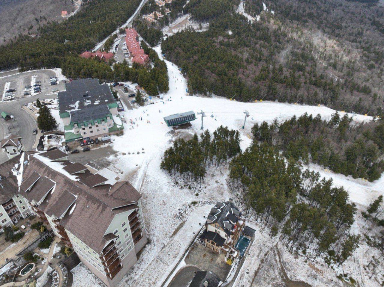 Snowshoe in March